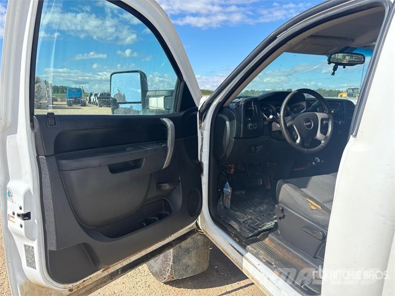 GMC Sierra 2500 Diger