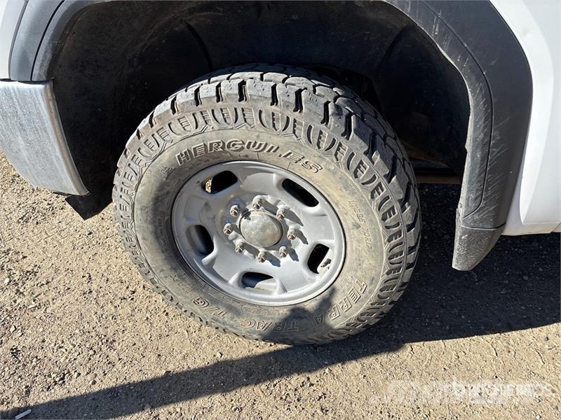 GMC Sierra 2500 Other
