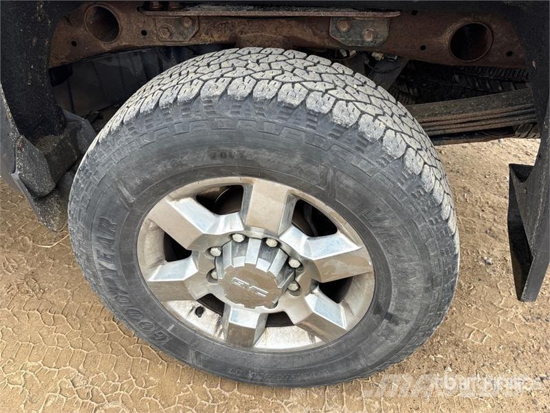 GMC Sierra 2500HD Andere Transporter