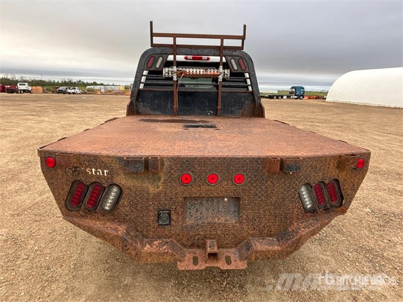 GMC Sierra 2500HD Platte bakwagens