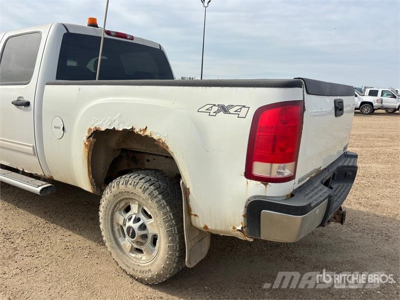 GMC Sierra 2500HD Další