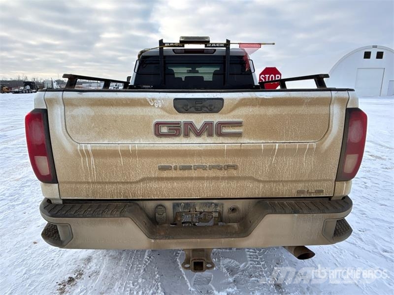GMC Sierra 2500HD Muu