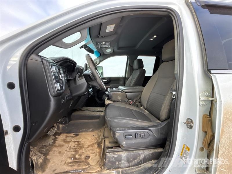 GMC Sierra 2500HD Muu