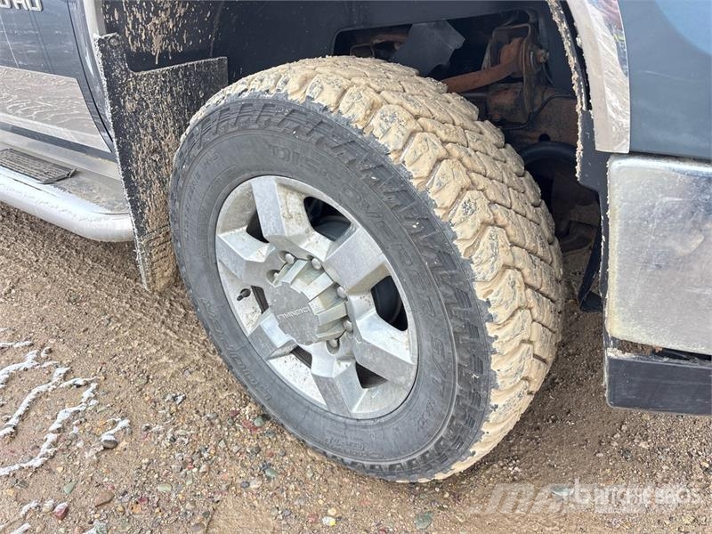 GMC Sierra 2500HD Egyéb