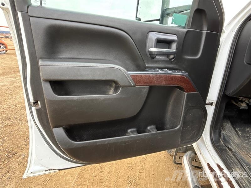 GMC Sierra 2500HD Andere Transporter