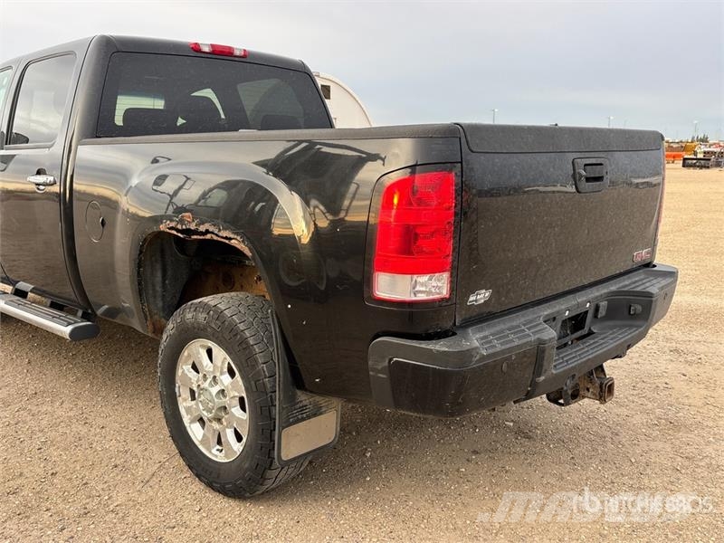GMC Sierra 2500HD Muu