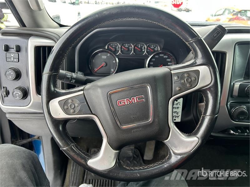 GMC Sierra 2500HD Drugi