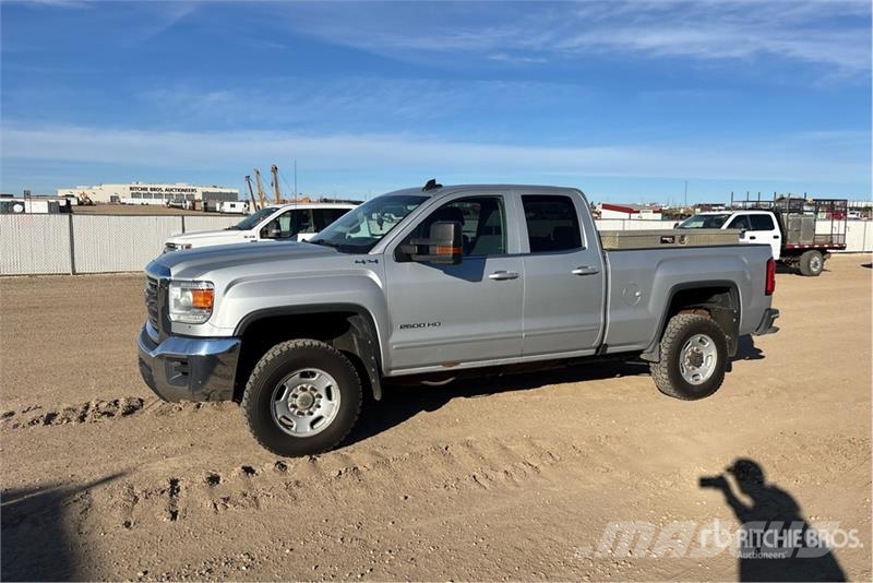 GMC Sierra 2500HD Egyéb