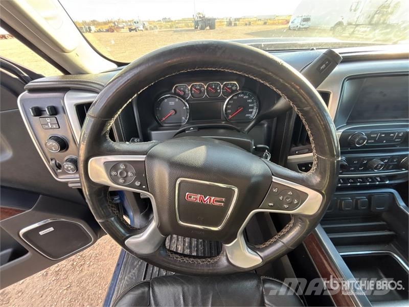 GMC Sierra 2500HD Muu
