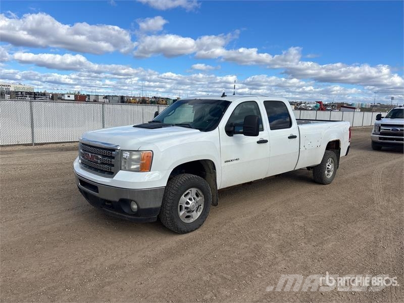 GMC Sierra 2500HD Other