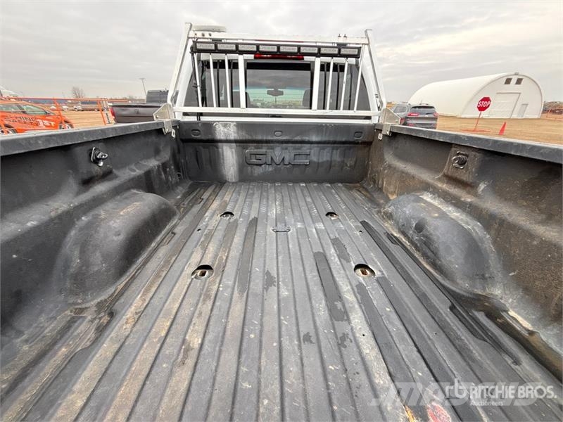 GMC Sierra 2500HD Andere Transporter
