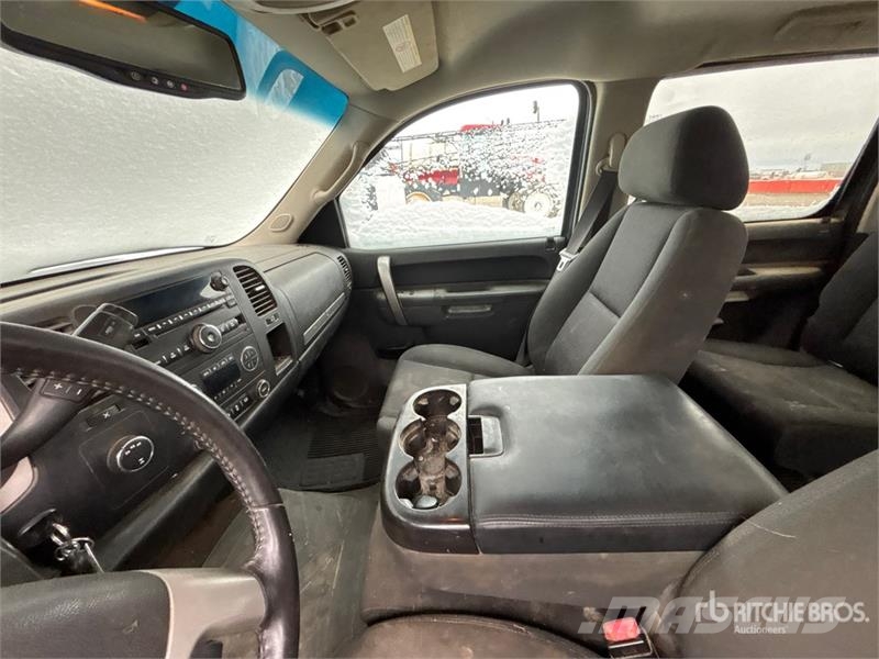 GMC Sierra 2500HD Egyéb