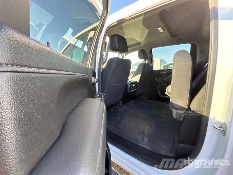 GMC Sierra 2500HD Прочие фургоны