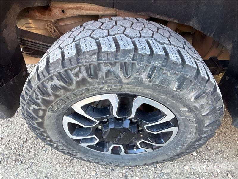 GMC Sierra 2500HD Прочие фургоны