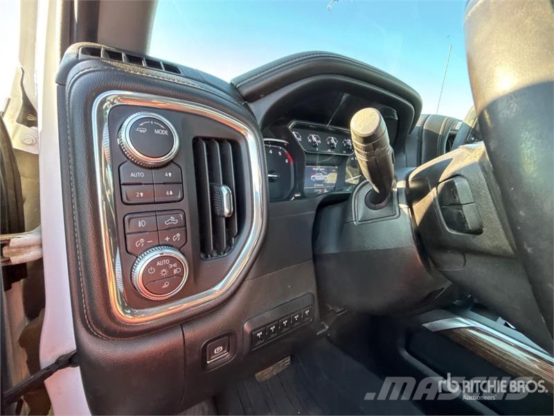 GMC Sierra 2500HD Прочие фургоны