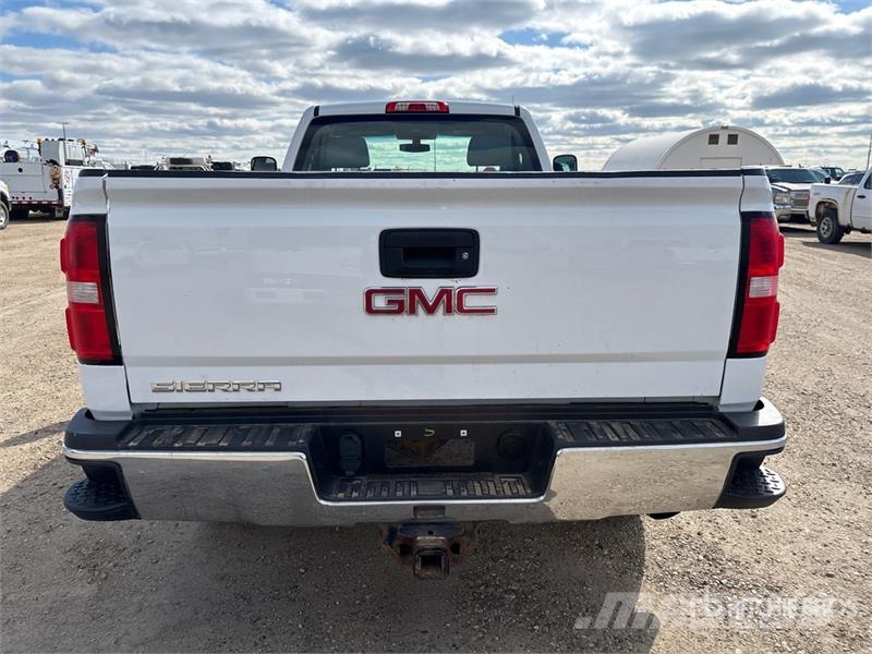 GMC Sierra 2500HD Andre varebiler