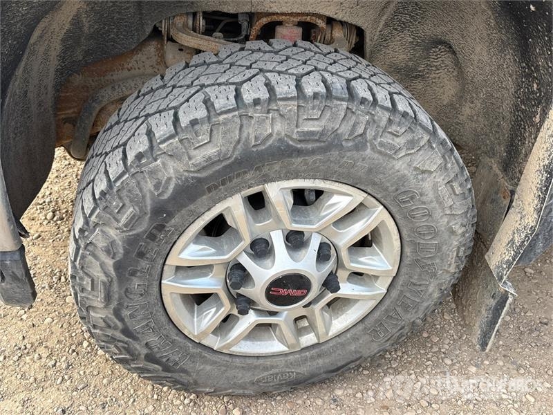 GMC Sierra 2500HD Otros