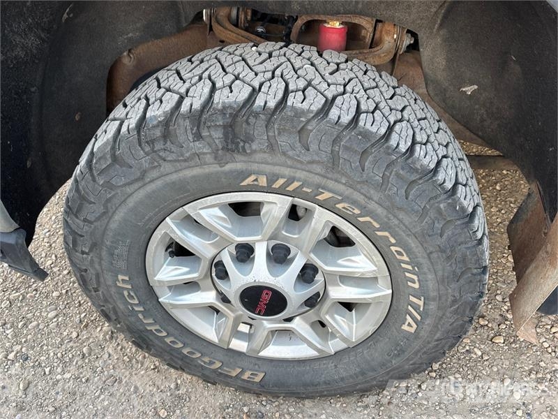 GMC Sierra 2500HD Otros