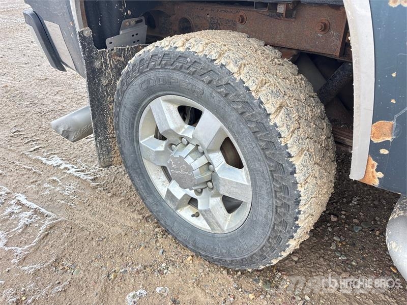 GMC Sierra 2500HD Egyéb