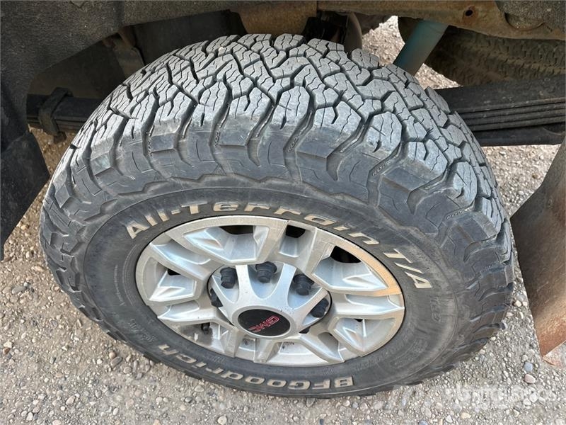 GMC Sierra 2500HD Otros