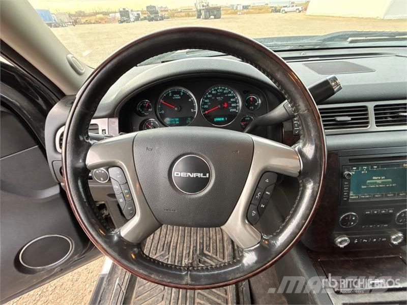 GMC Sierra 2500HD Muu