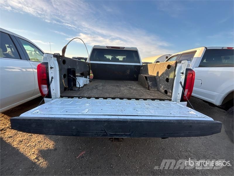 GMC Sierra 2500HD Otros