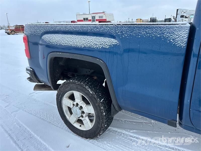 GMC Sierra 2500HD Drugi