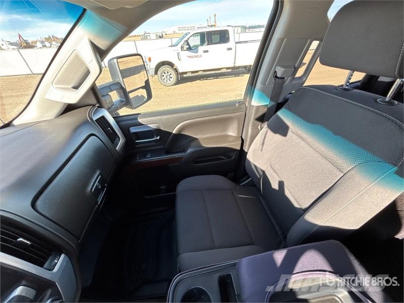 GMC Sierra 2500HD Egyéb