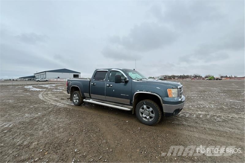 GMC Sierra 2500HD Egyéb
