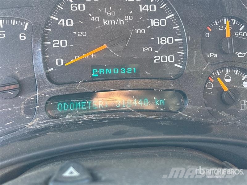 GMC Sierra 2500HD Kita