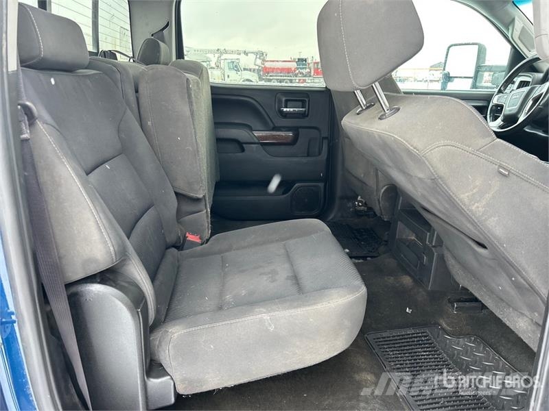 GMC Sierra 2500HD Drugi