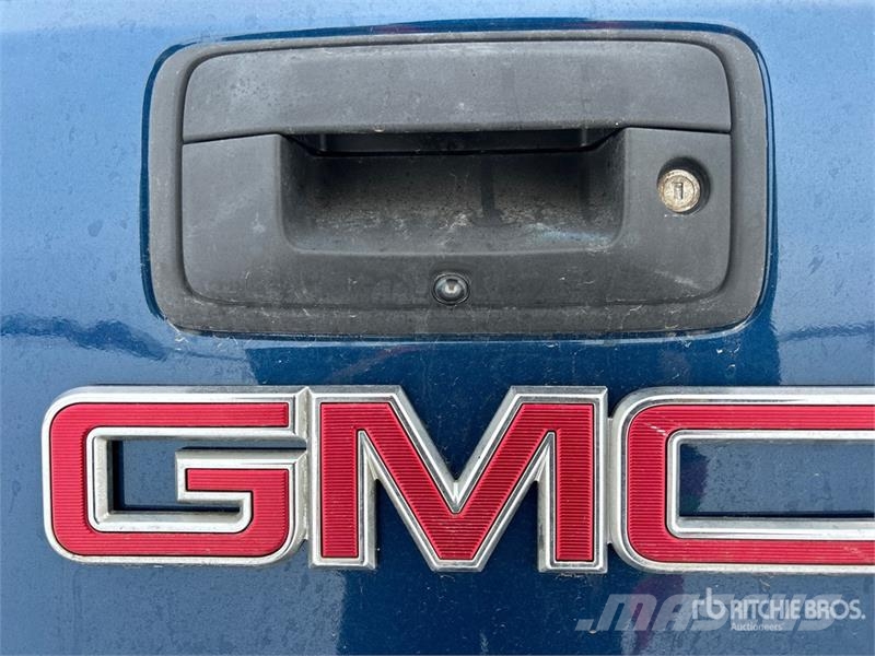 GMC Sierra 2500HD Drugi