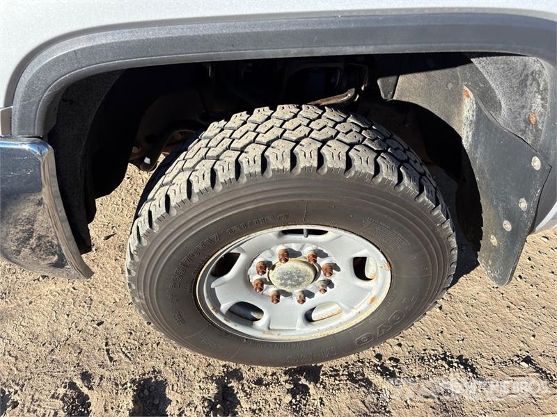 GMC Sierra 2500HD Egyéb