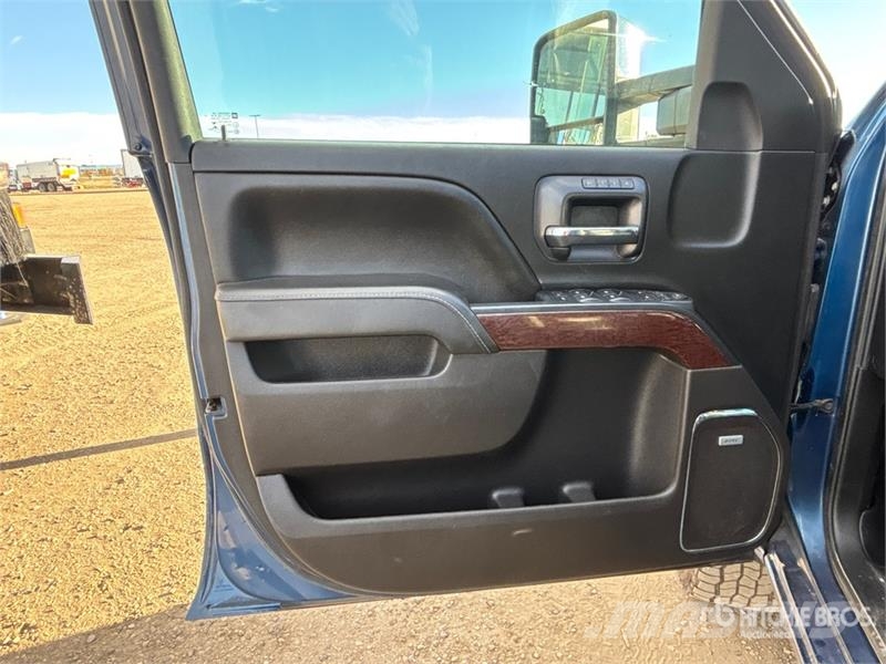 GMC Sierra 2500HD Muu
