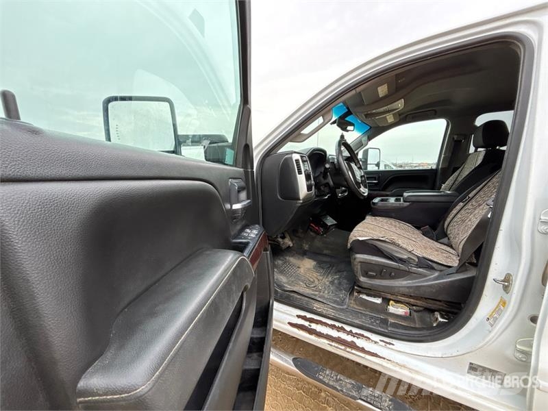 GMC Sierra 2500HD Andere Transporter