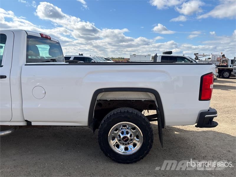 GMC Sierra 2500HD Andre varebiler