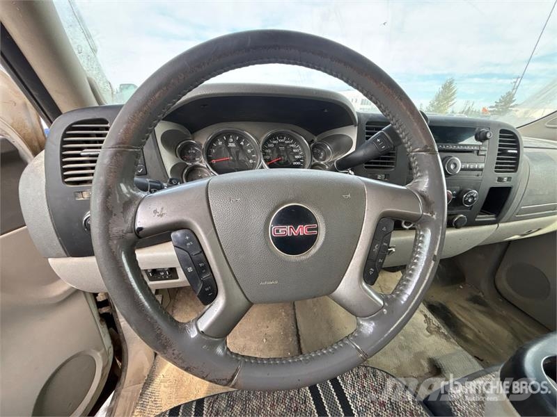 GMC Sierra 2500HD Další