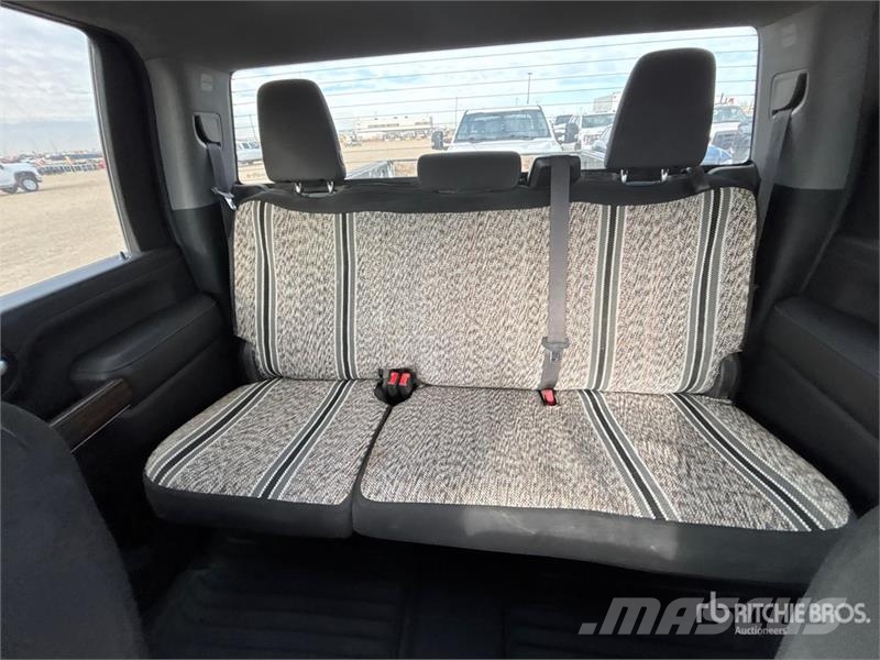 GMC Sierra 2500HD Otros