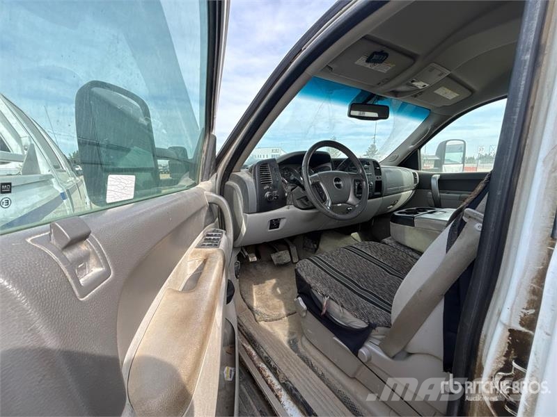 GMC Sierra 2500HD Další