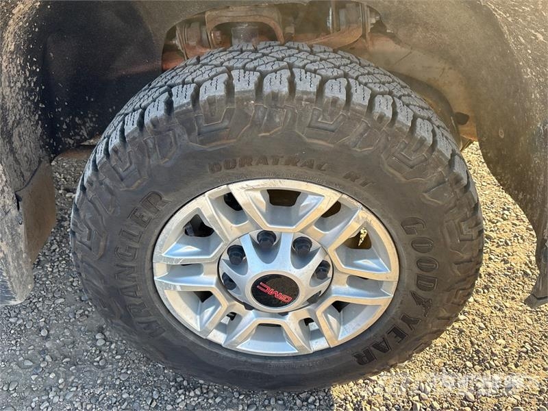 GMC Sierra 2500HD Otros
