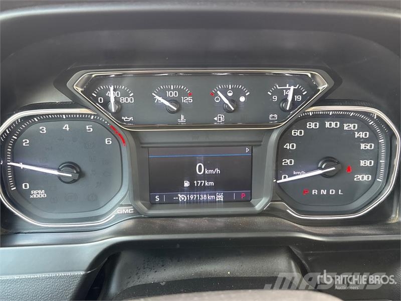 GMC Sierra 2500HD Otros