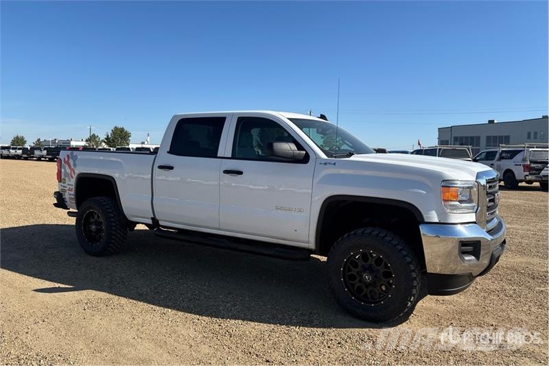 GMC Sierra 2500HD Muu