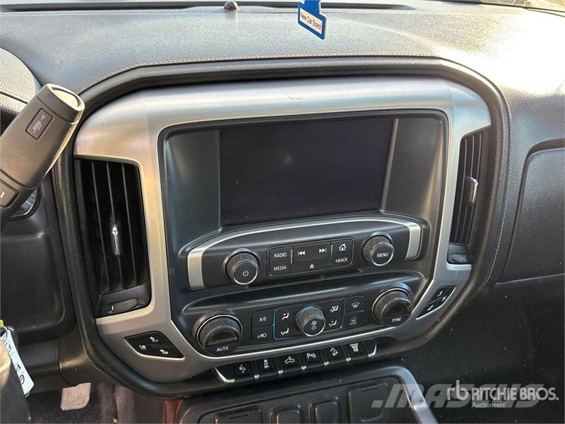 GMC Sierra 2500HD Muu