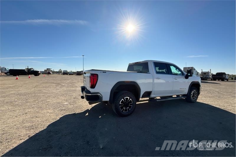 GMC Sierra 2500HD Прочие фургоны