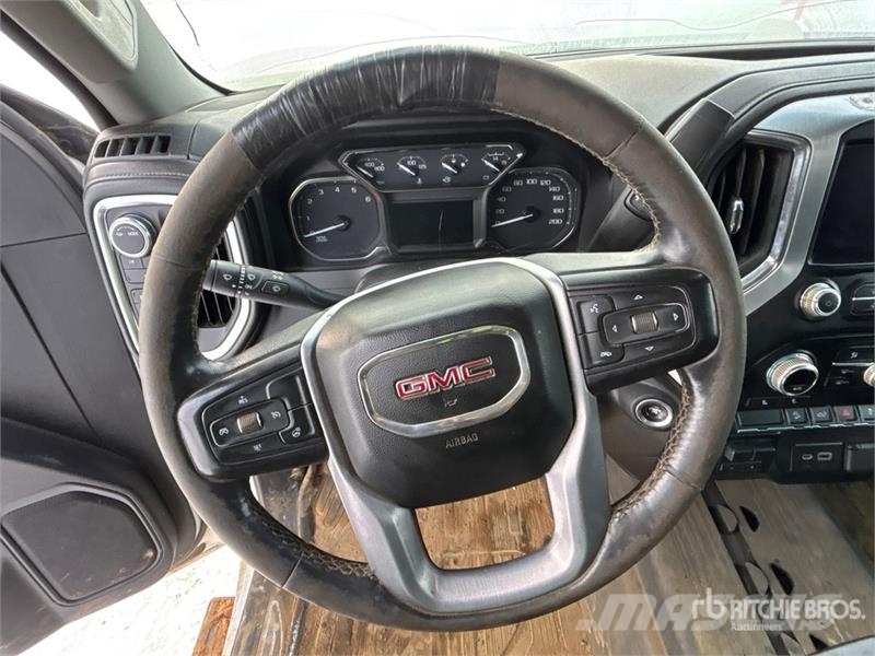 GMC Sierra 2500HD Muu