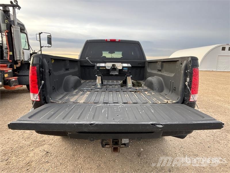 GMC Sierra 2500HD Muu