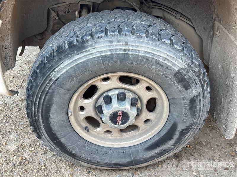 GMC Sierra 2500HD Ostalo