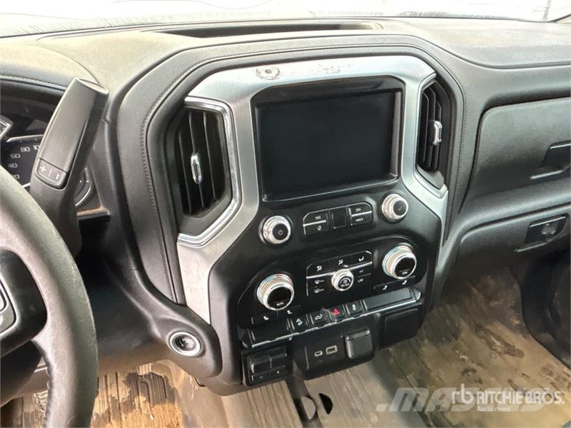 GMC Sierra 2500HD Muu