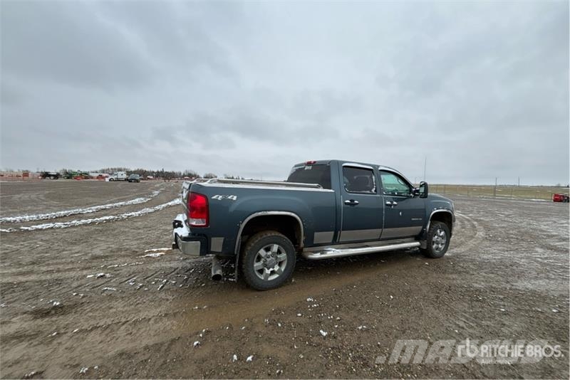 GMC Sierra 2500HD Egyéb