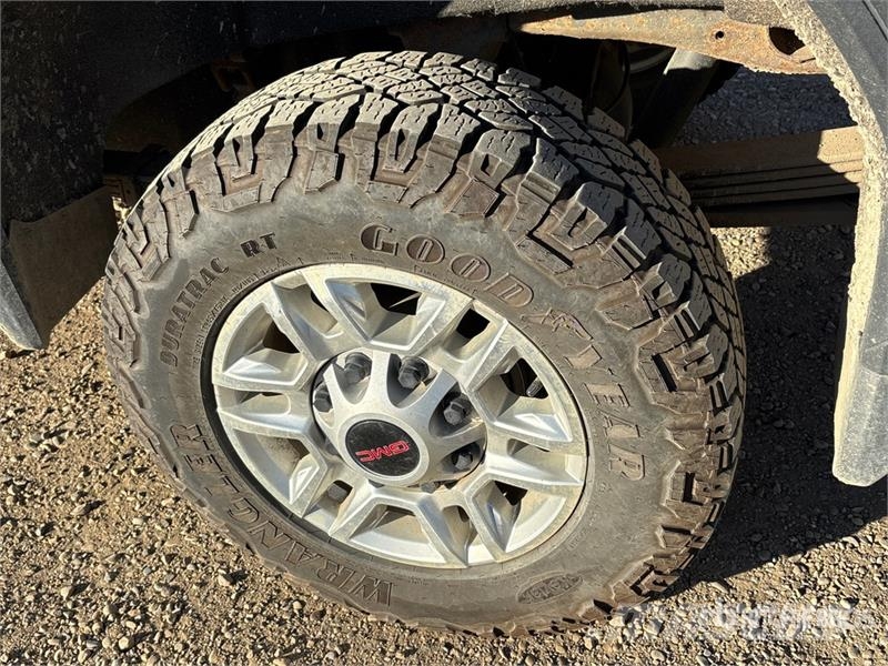 GMC Sierra 2500HD Otros